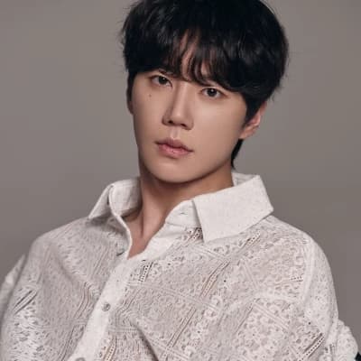 Lee jun-young thumbnail