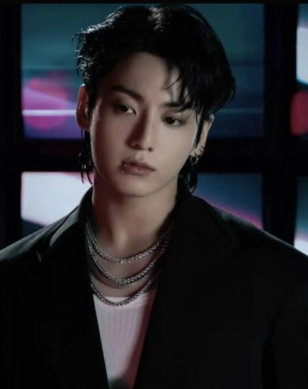 Jeon Jungkook (Cold angry husband) thumbnail