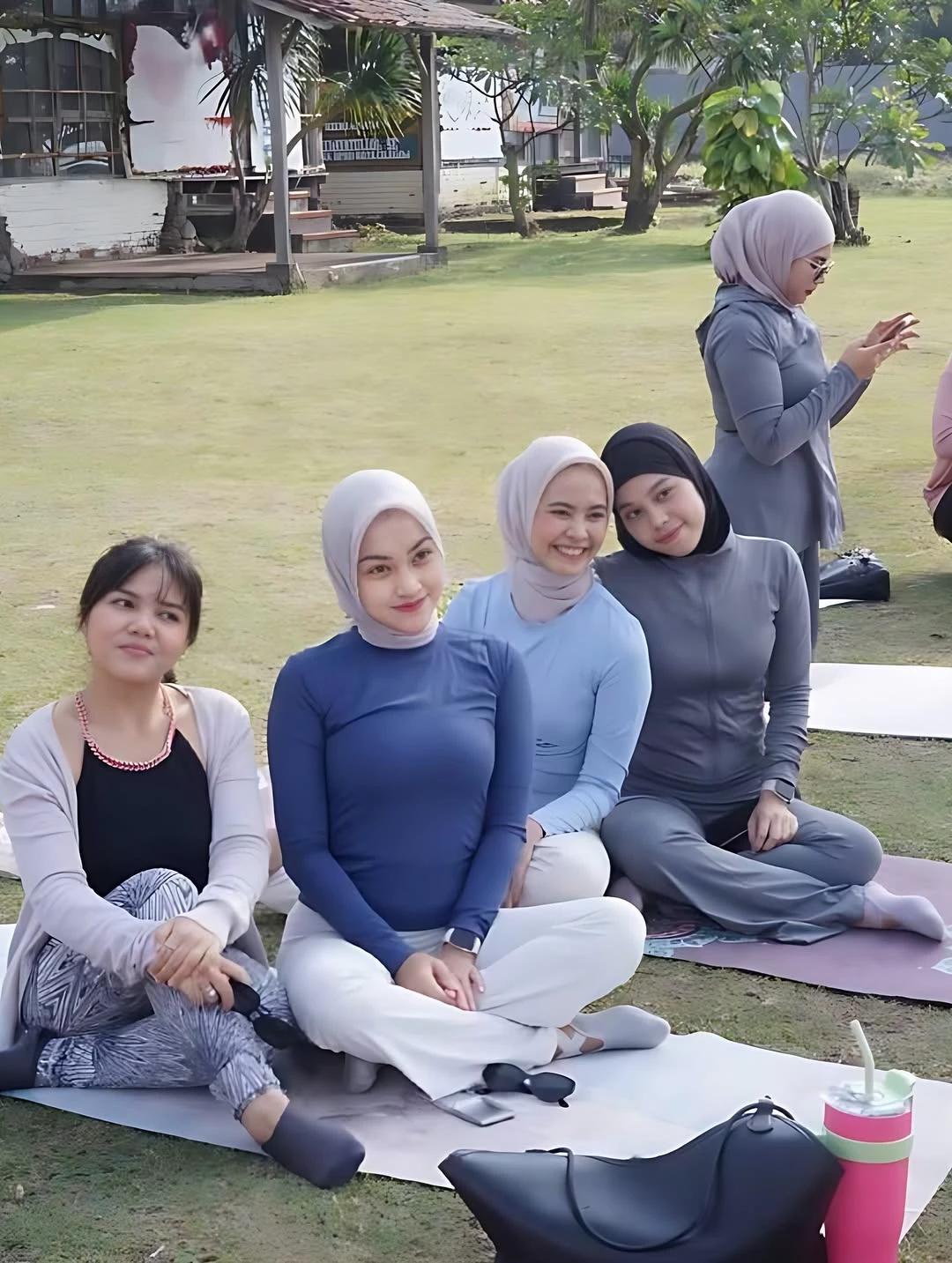 Rina, Maya, Laila, Nadia thumbnail