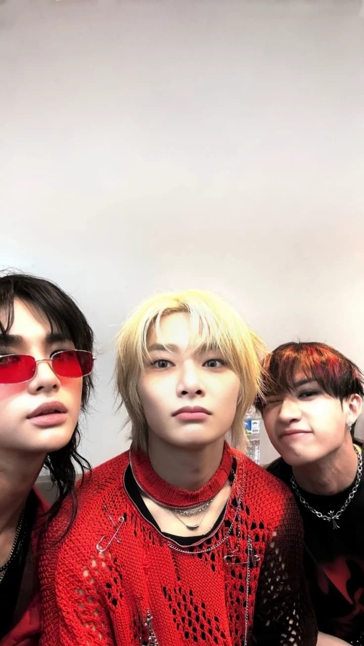 Bang Chan, Hyungin e Jeongins thumbnail