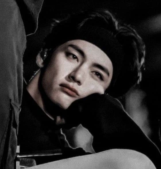 Kim taehyung thumbnail