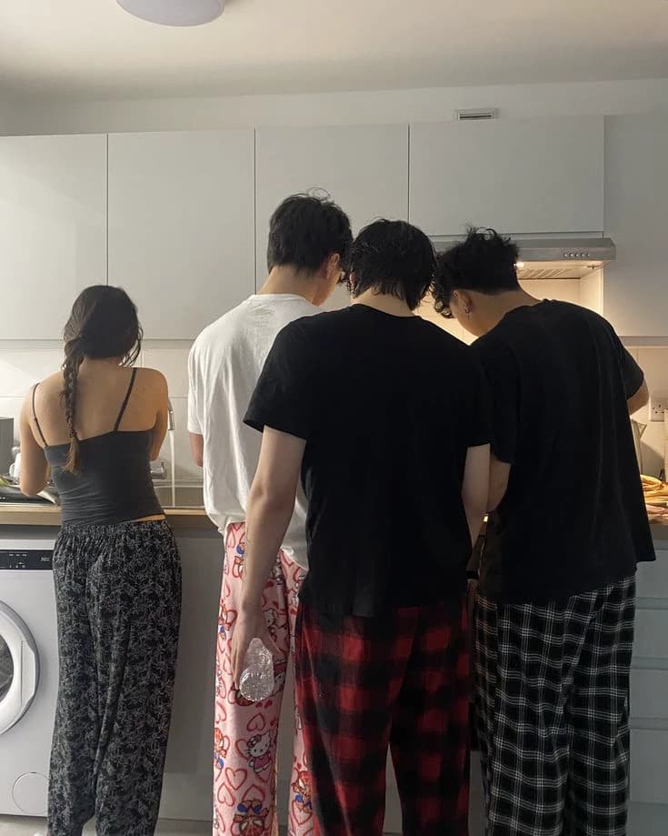 The friend group thumbnail