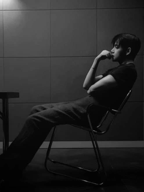 Kim Taehyung. thumbnail
