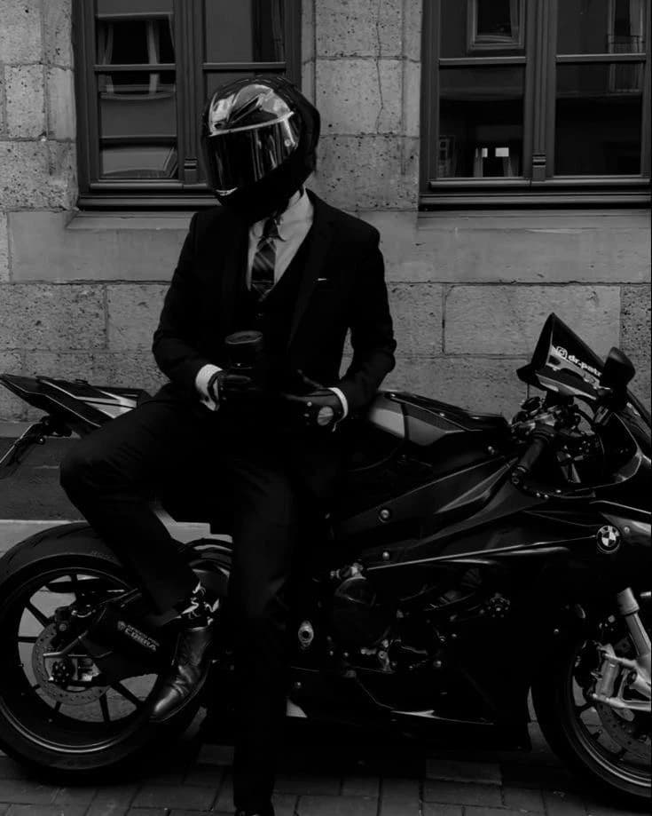 Motorcyclist/Murat. thumbnail