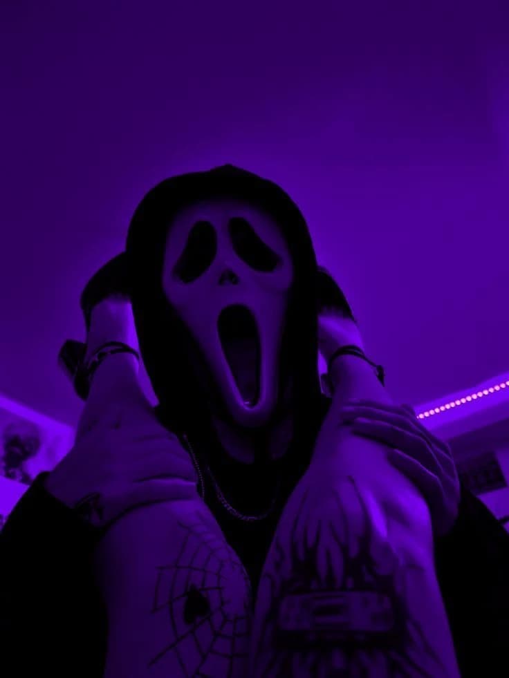 Stalker. / Kayden Robertson. thumbnail