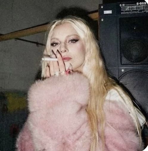 Lady Gaga thumbnail