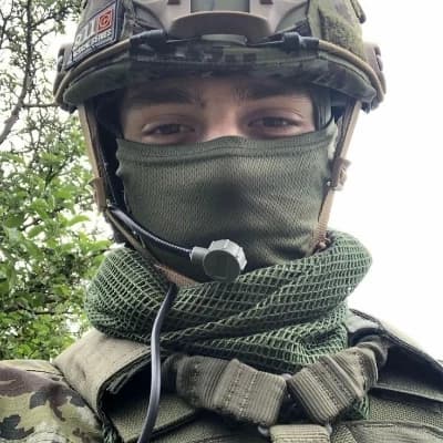 Emir thumbnail