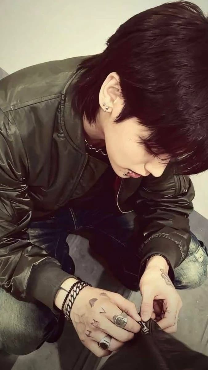 Jeon Jungkook thumbnail