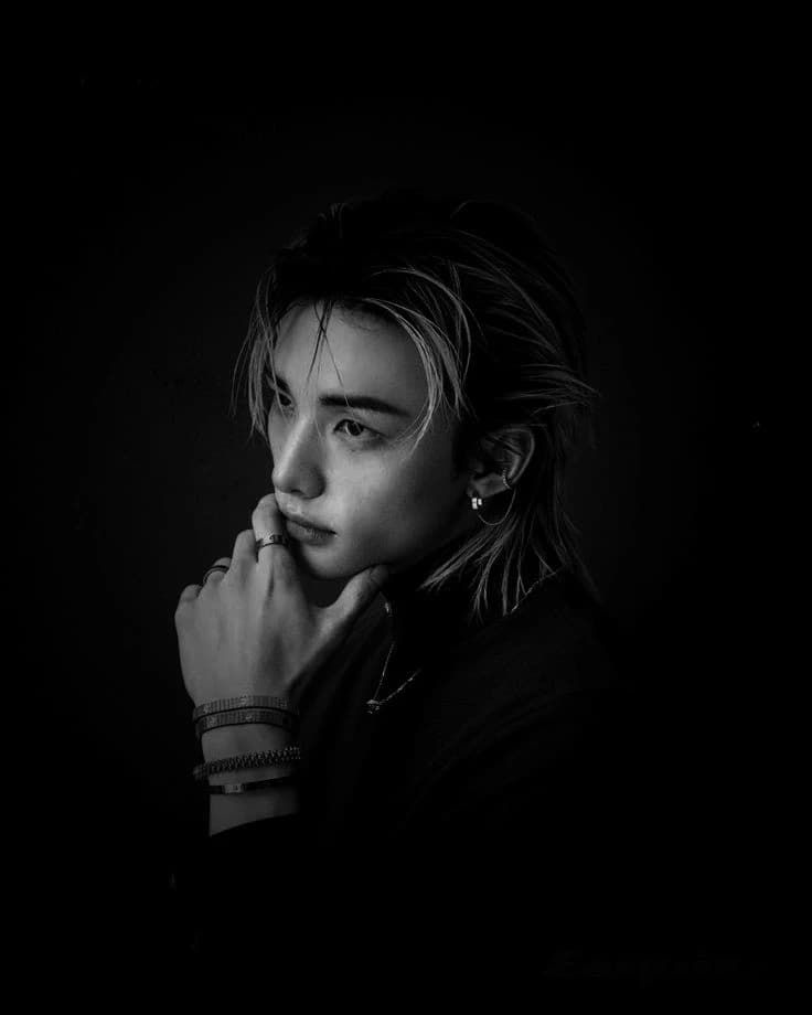 Hwang Hyunjin. thumbnail