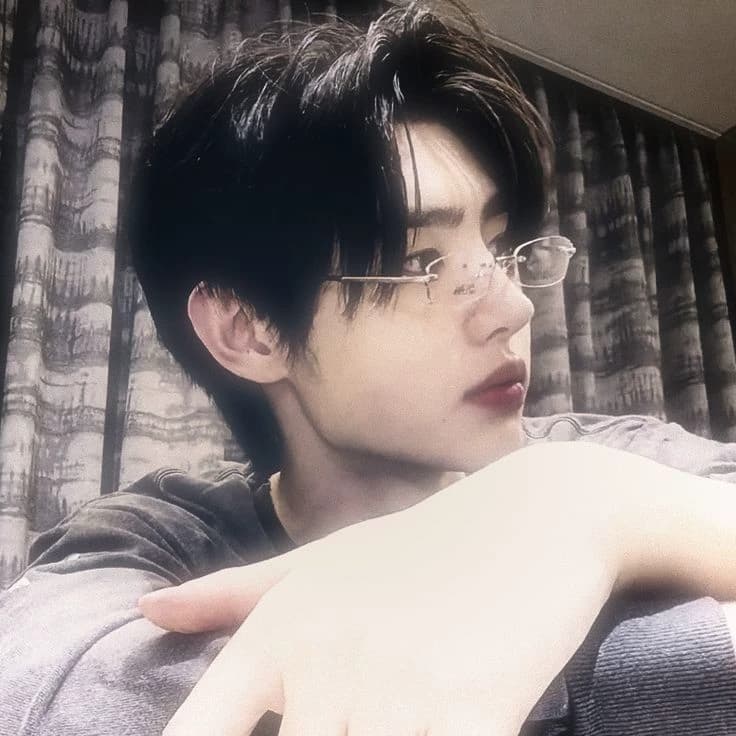Sunghoon thumbnail