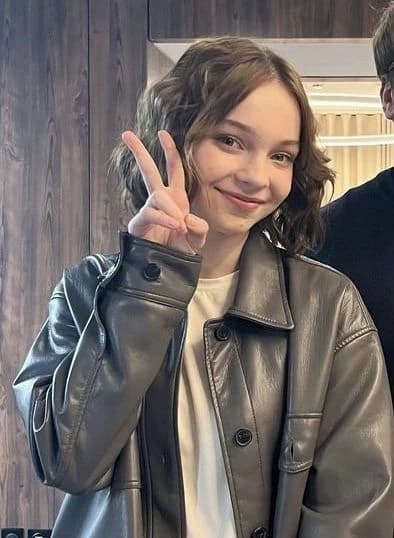 Emma Myers thumbnail