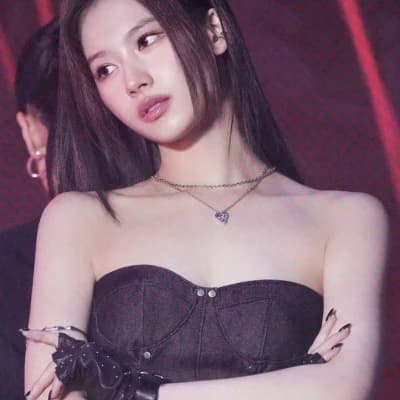 Minatozaki Sana thumbnail