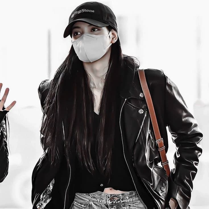 ╰┈➤ Lalisa Manobal - GL thumbnail