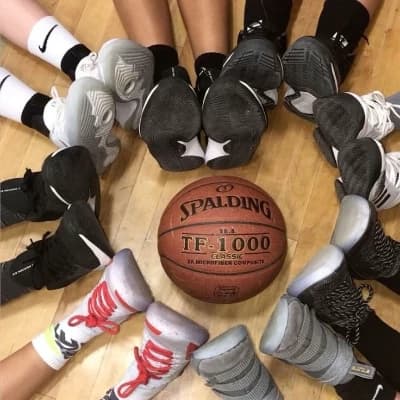 wlw basketball team thumbnail