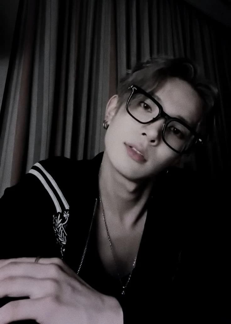 Heeseung thumbnail