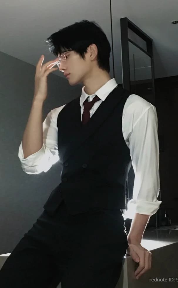 Kim Min-jun thumbnail