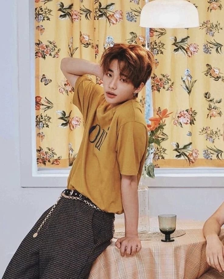 Hwang Hyunjin 🤍 thumbnail