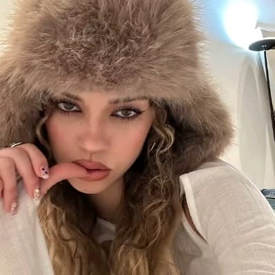 Daniela thumbnail