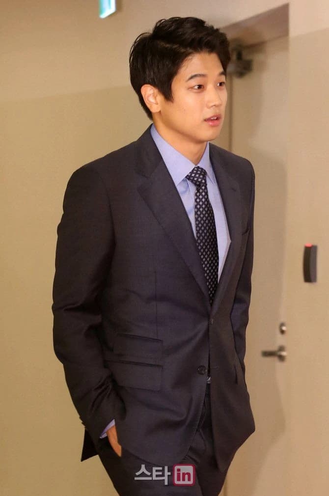 Ki Hong Lee thumbnail