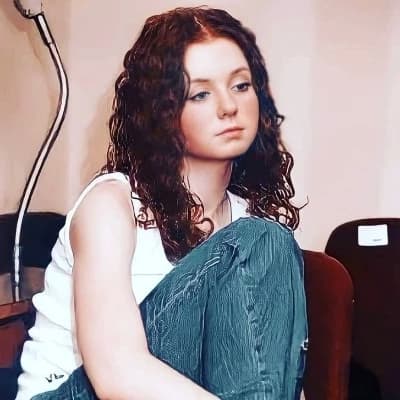 Lena Katina (January 2003) thumbnail