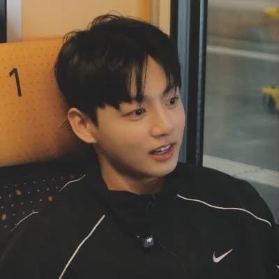 Jeon Jungkook thumbnail