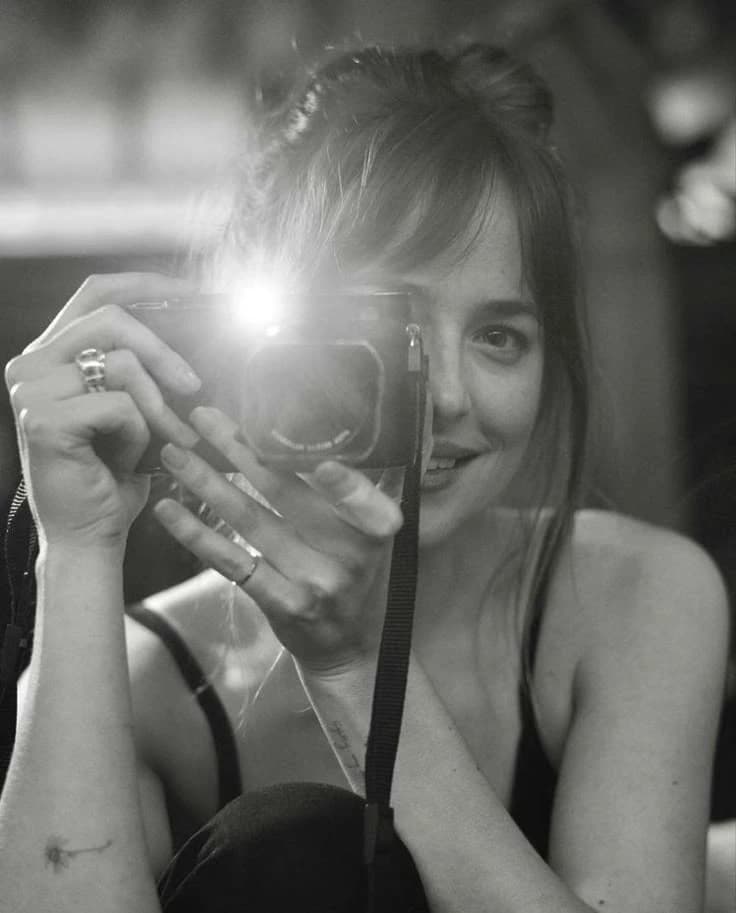 Dakota Johnson (WLW) thumbnail