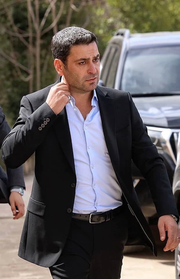 Cihan side thumbnail