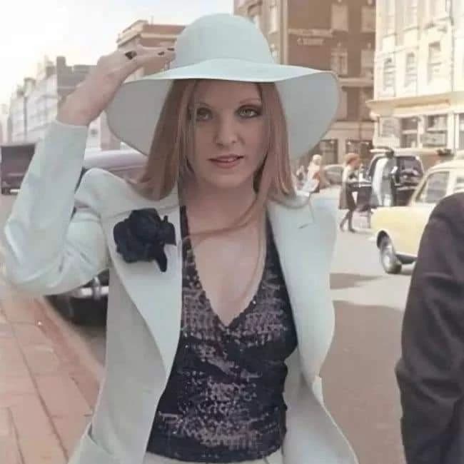Mary Austin thumbnail