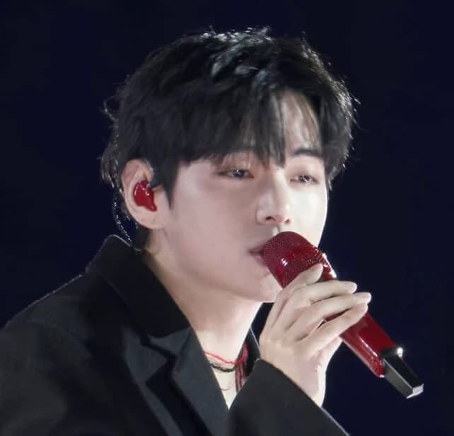 Kim taehyung thumbnail