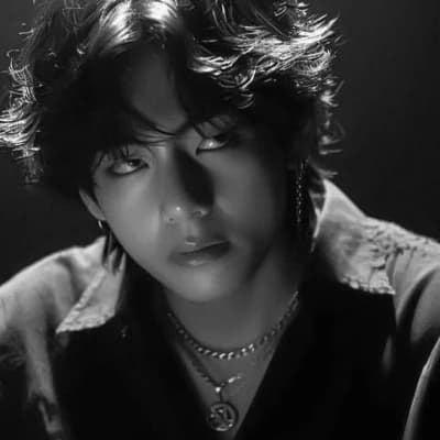 Kim Taehyung  thumbnail
