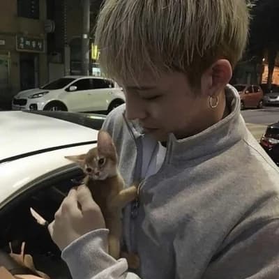 Kwon Ji-Yong (G-Dragon) thumbnail