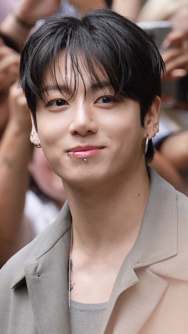 Jeon Jungkook thumbnail