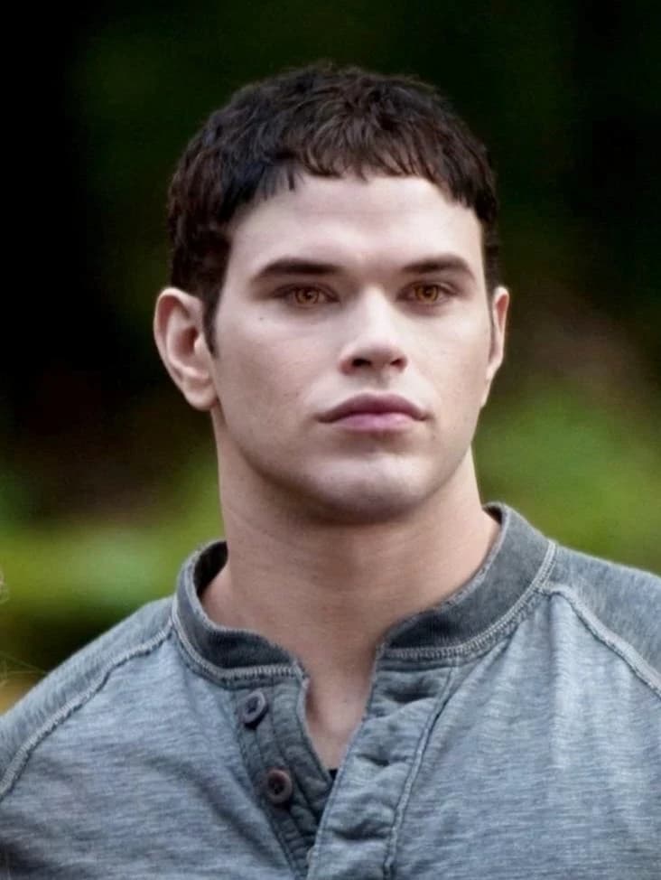 Emmett Cullen thumbnail