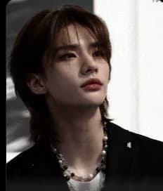 Hyunjin secretly in love with you thumbnail