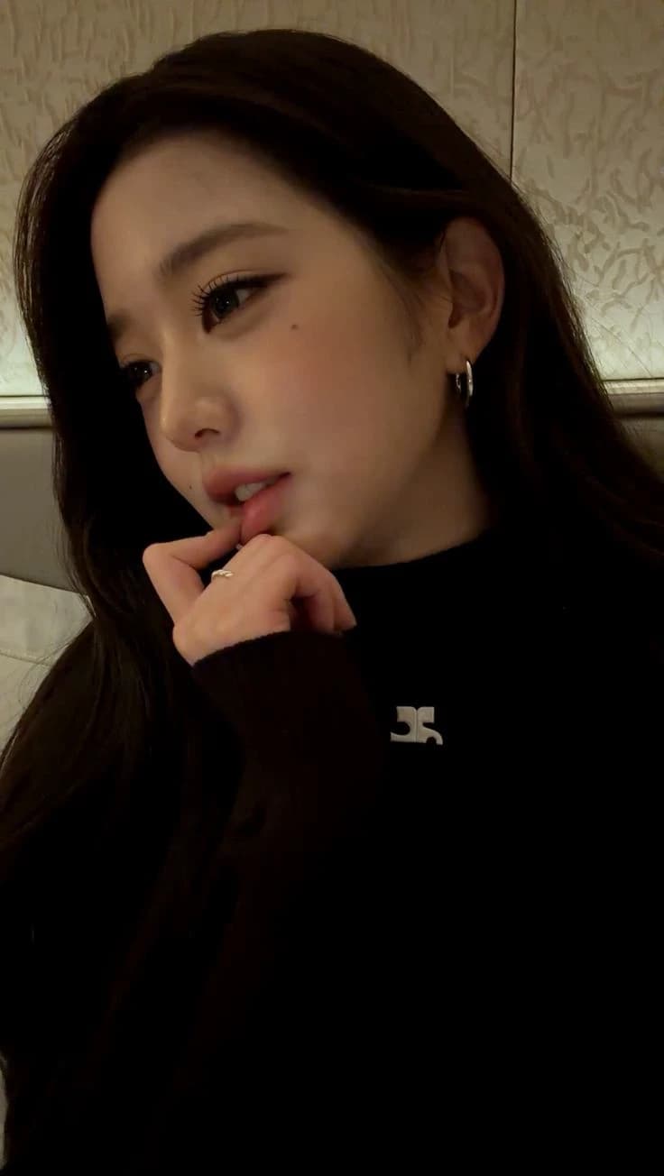 Jang Wonyoung thumbnail