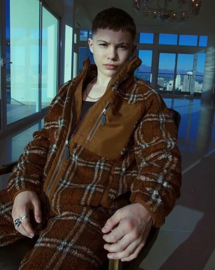 Ashtray 🚬🫦 thumbnail
