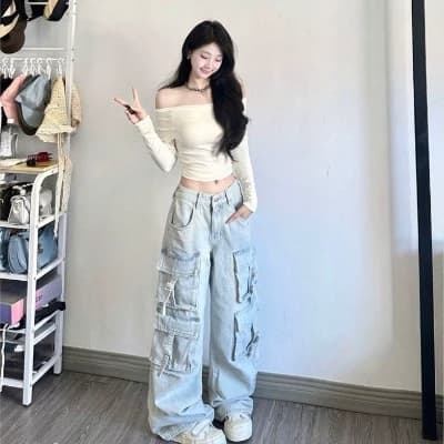 Her name is Hana. thumbnail