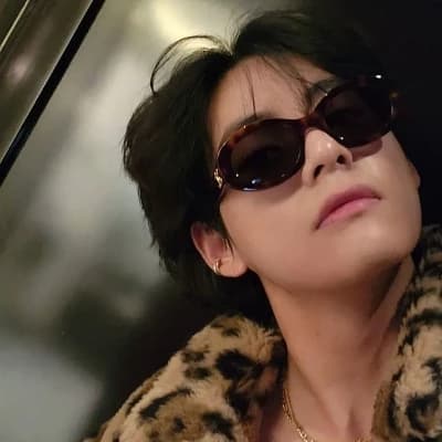 Kim Taehyung thumbnail