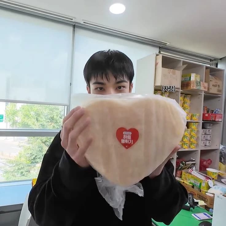 Hynjin thumbnail