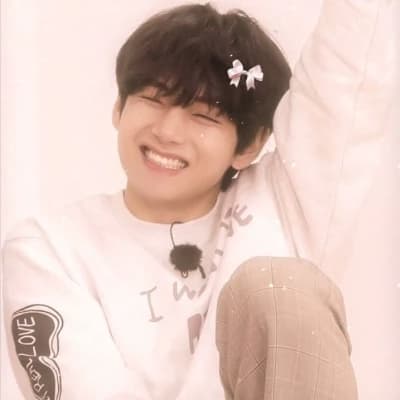 Kim Taehyung thumbnail