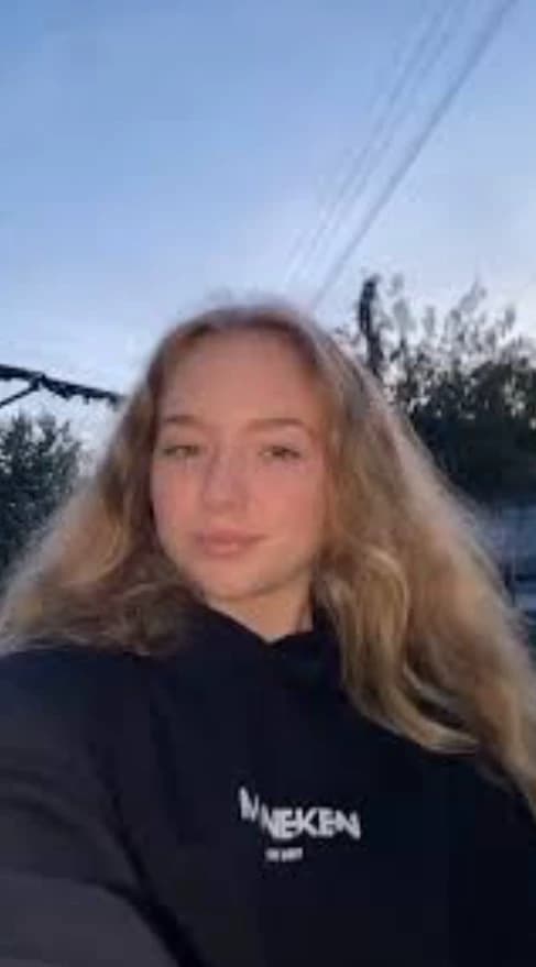 Elena thumbnail