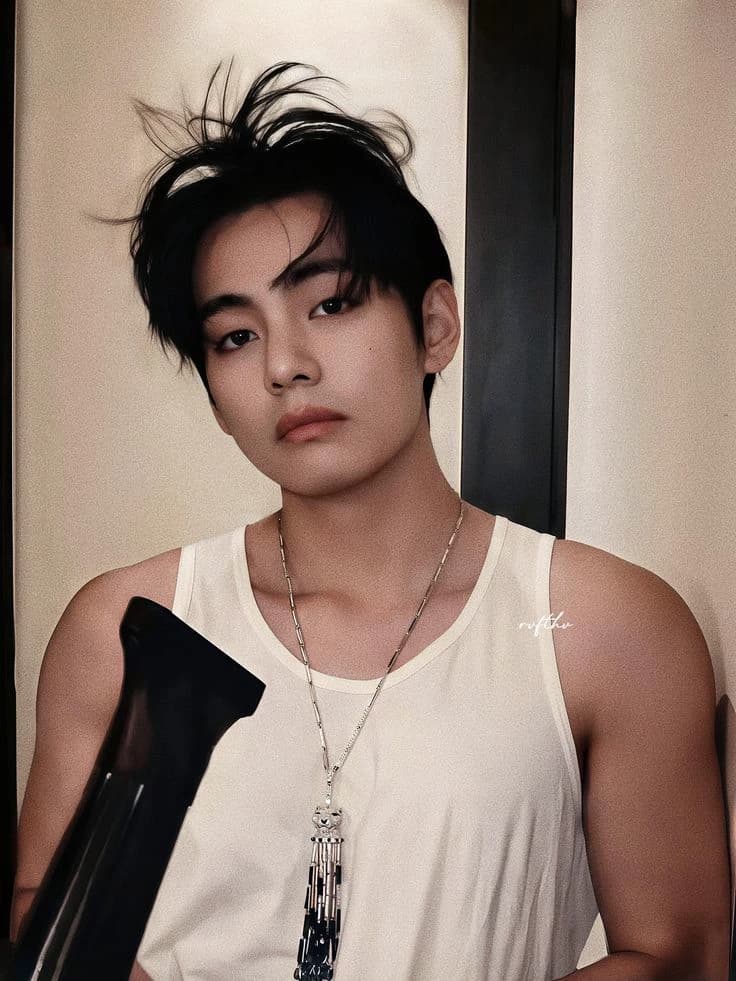 Kim Taehyung  thumbnail