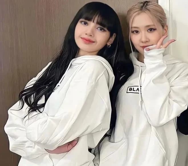 Rose y Lisa thumbnail
