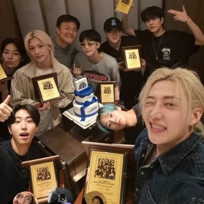 Stray kids thumbnail