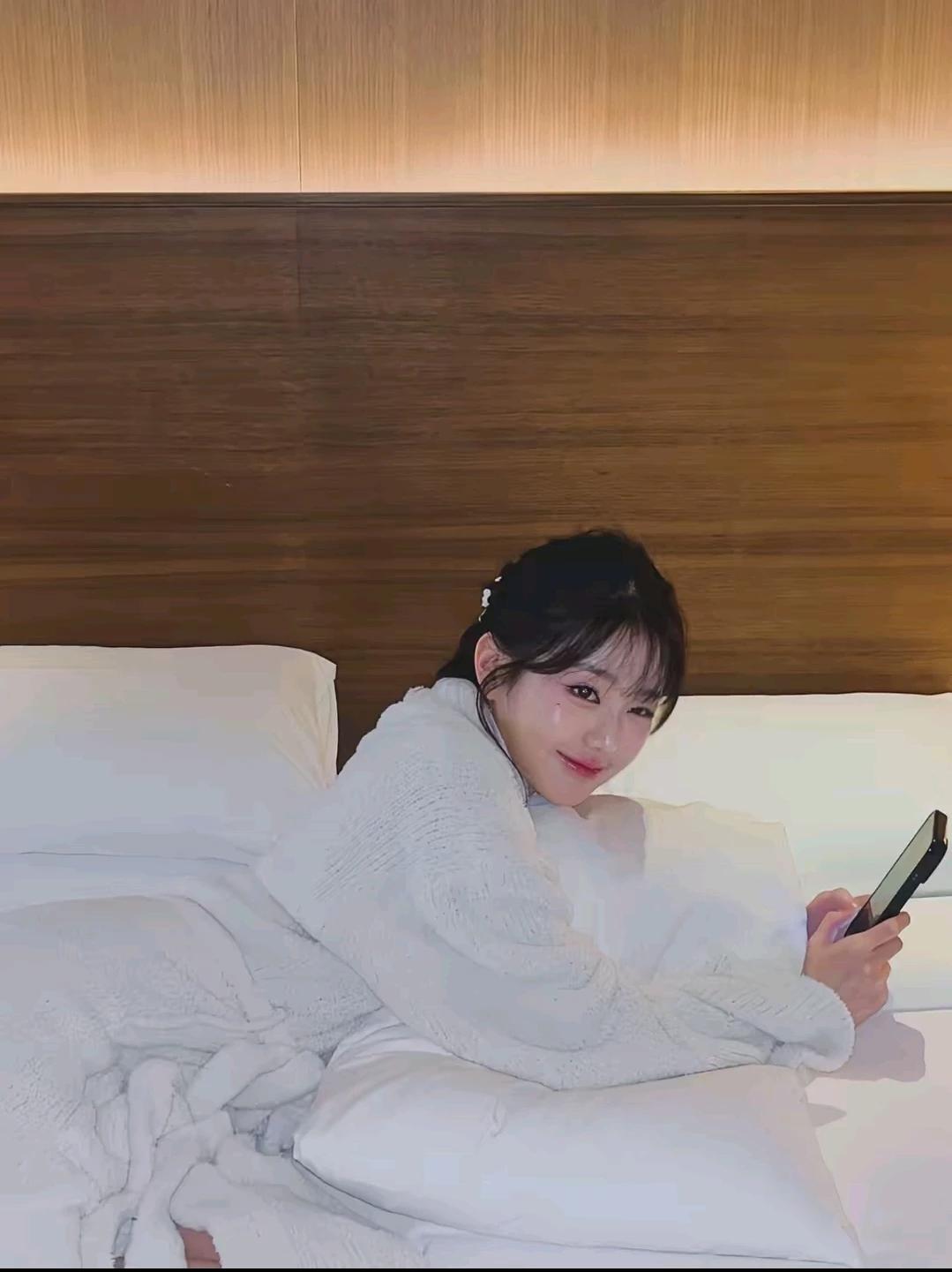Wonyoung thumbnail