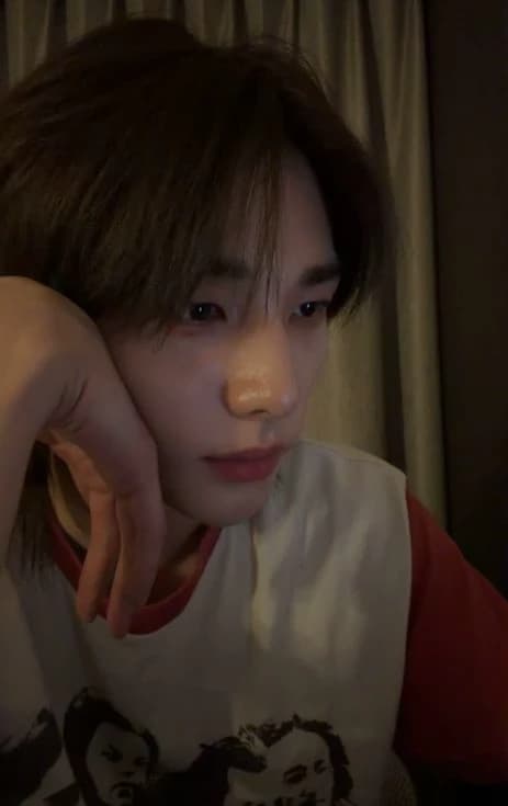 Hyunjin thumbnail