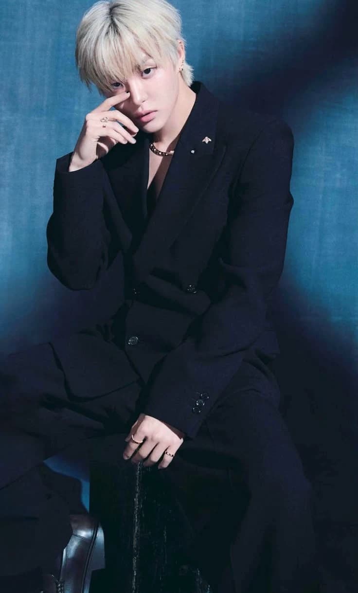 Jihoon(TREASURE) thumbnail