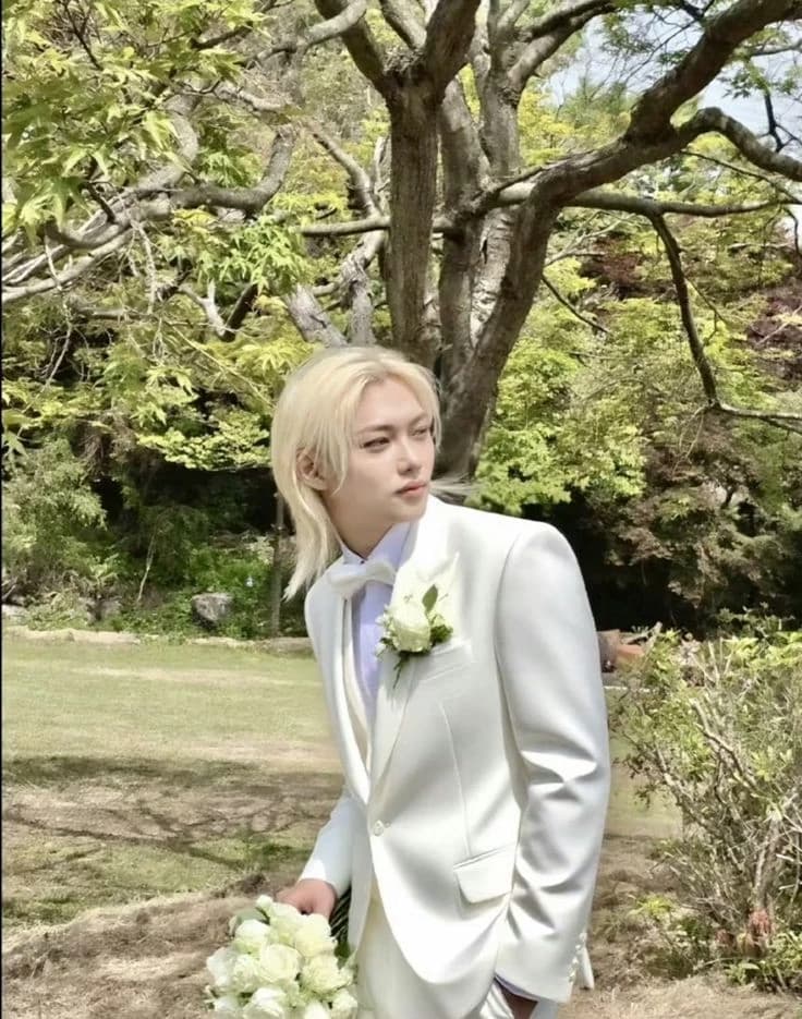 Lee felix thumbnail
