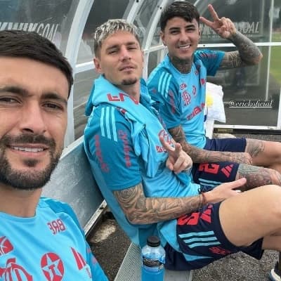 Erick Pulgar Arrascaeta and Guillermo Varella thumbnail