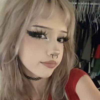 Sophie thumbnail